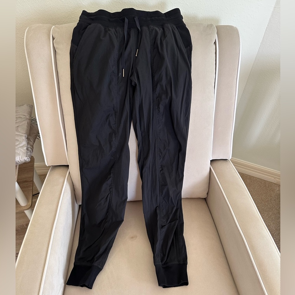 Lululemon dance studio jogger